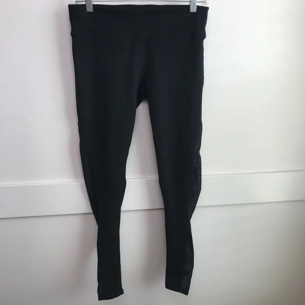 Fabletics Black Mesh Polly Capri - Picture 1 of 8